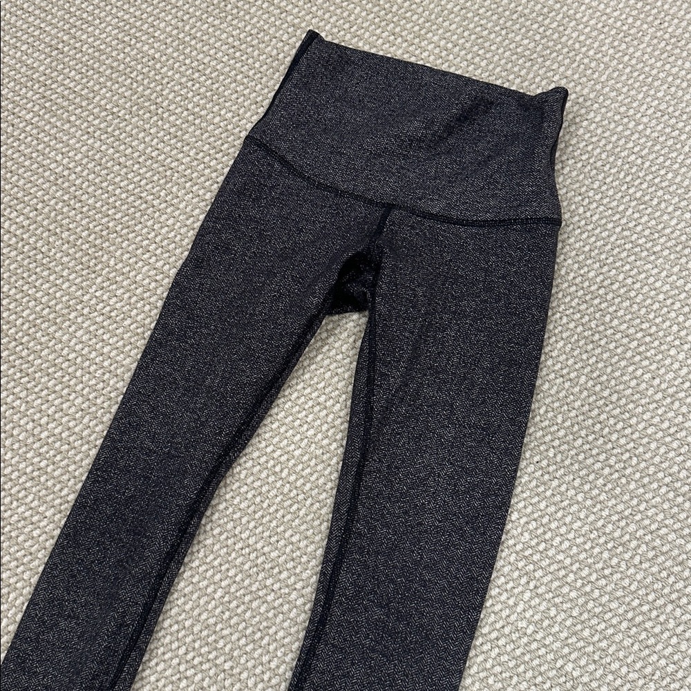 Lululemon herringbone, black and white leggings